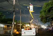 En Naguanagua continúan atendiendo reportes para solventar afectaciones por árboles caídos y averías eléctricas