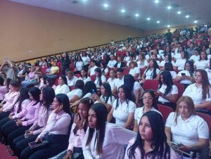 700 mujeres y hombres de Cabimas reciben certificación luego de participar exitosamente en los cursos de formación profesional de IMMUJER