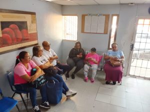 Alcalde Frank Carreño visita Diálisis Care en Cabimas 
