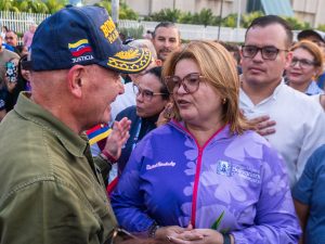 nos han enseñado a nosotros que debemos prevenir muchas cosas".