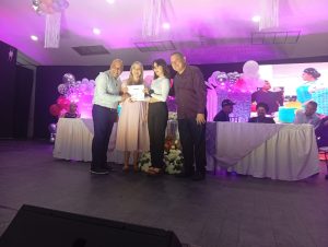 700 mujeres y hombres de Cabimas reciben certificación luego de participar exitosamente en los cursos de formación profesional de IMMUJER