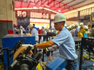 Gobernador del Zulia entrega 376 para un total de 896 transformadores en menos de 10 días