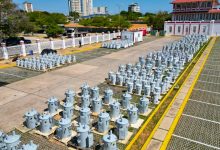 Gobernador Luis Caldera entrega 520 transformadores para fortalecer el servicio eléctrico en los 21 municipios del estado Zulia