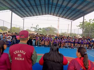 Gobierno Bolivariano rehabilita cancha deportiva en el municipio Miranda del estado Zulia