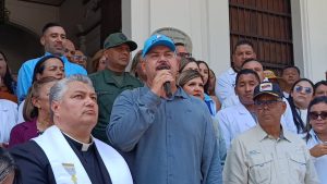 Zulia: Gobernador Luis Caldera entrega equipamiento de alta tecnología a siete hospitales de la región