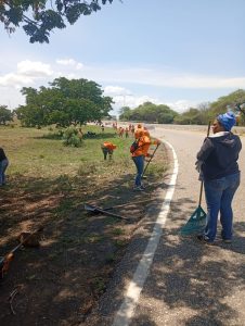 IARA mantiene cuadrillas desplegadas con el plan de saneamiento en la vía Lara-Zulia