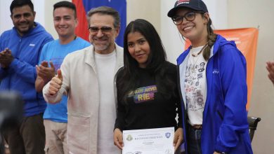 Gobernador Lacava y Rosinés Chávez reconocieron a voluntarios del Plan Vacacional “Ríe 2026”