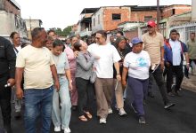Gobernador Lacava y alcaldesa Dina Castillo benefician a más de 15 mil familias con “Despliegue Plan de Asfaltado
