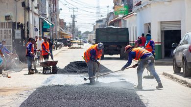 Gestión Castañeda aplicó más de 500 toneladas de asfalto en el mes de agosto