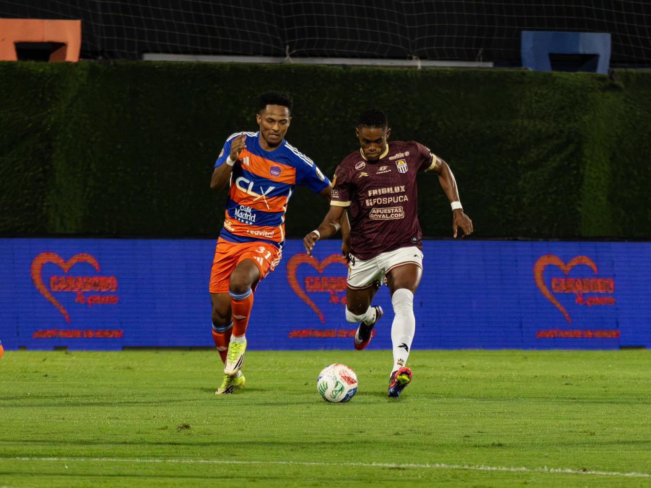 Carabobo FC venció 0-2 a la Academia Puerto Cabello en La Bombonerita