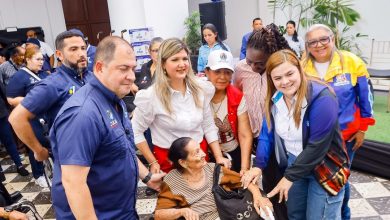 Gobernación del Zulia realiza jornada de entrega de ayudas técnicas y sociales