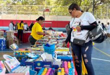 Gobernación del Zulia despliega Feria Escolar para expender útiles a precios solidarios y brindar atención médica pediátrica