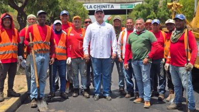 Gobernador Luis Caldera supervisa inicio del Plan de Asfaltado en 4 kilómetros