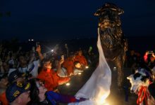 Alcalde Di Martino develó monumento en honor a Tsunami en la Vereda del Lago‎