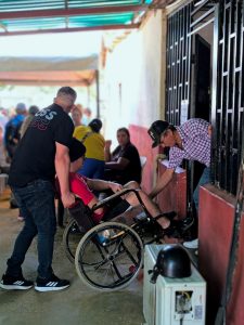 Jornada social beneficia a más de 500 familias sanfranciscanas en el sector Mucubají