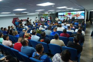 Ministro Loyo y gobernador Luis Caldera se reúnen en Maracaibo
