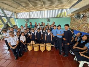 Fundación Nacional de la Gaita "Gaiteros de Corazón" entrega kits de instrumentos profesionales a varios conjuntos infantiles y juveniles