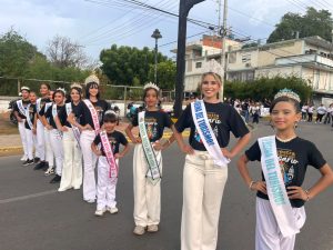 Con éxito se llevó a cabo el tradicional desfile de la Virgen del Rosario en Cabimas en el estado Zulia