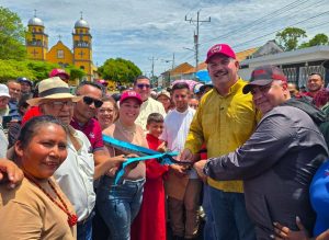 Gobernador Luis Caldera entrega 5,4 kilómetros de vialidad rehabilitada para más de 19 mil habitantes de Machiques