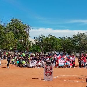Limenor dio la voz de play ball e inauguró por todo lo alto en Maracaibo