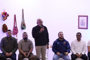 La Alcaldía de Maracaibo hace Entrega de Vistos Buenos y Registros Ancestrales a Iglesias y Vasallos