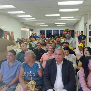 La Alcaldía de Maracaibo hace Entrega de Vistos Buenos y Registros Ancestrales a Iglesias y Vasallos
