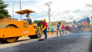 Plan "Fiesta del Asfalto" despliegan en el sector El Caujaro de San Francisco