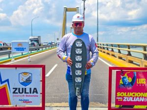 Gobernador Caldera inspecciona inicio de trabajos de reconstrucción del sistema de iluminación del Puente General Rafael Urdaneta