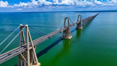 Gobernador Caldera inspecciona inicio de trabajos de reconstrucción del sistema de iluminación del Puente General Rafael Urdaneta