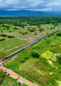 Gobernador Luis Caldera intensifica Plan Estadal de Asfaltado entre los municipios Baralt y Valmore Rodríguez