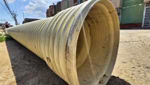 Gobernación del Zulia sustituye 120 metros de colector de aguas servidas en el corredor vial Amparo del municipio Maracaibo