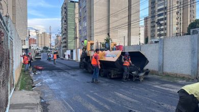 Alcaldía de Maracaibo asfalta las calles 64 y 65 de la parroquia Olegario Villalobos
